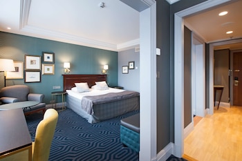 Superior Room, 1 King Bed (Plus)