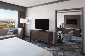 Penthouse, 1 King Bed with Sofa bed