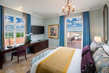 Suite, Multiple Beds, Terrace