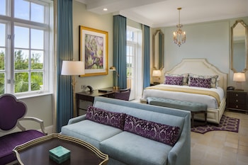 Junior Suite, 1 King Bed