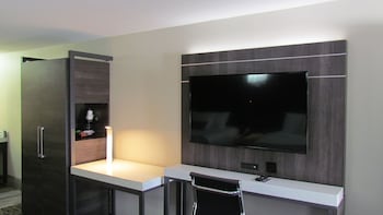Deluxe Room, 1 King Bed, Non Smoking