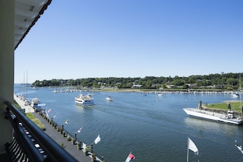 Deluxe Room, Harbor View