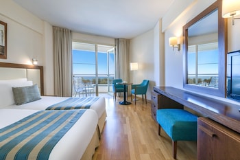 Double or Twin Room, Partial Sea View