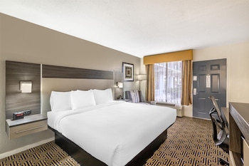 Standard Room, 1 King Bed, Accessible, Bathtub