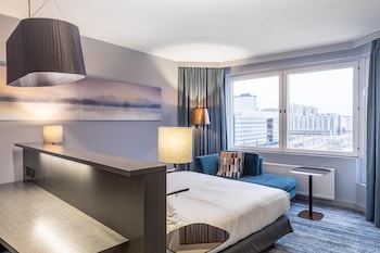 Executive Room, 1 King Bed, Accessible, Sea View