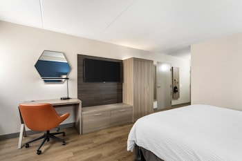Standard Room, 1 King Bed