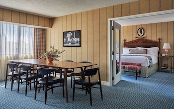 Suite, 1 King Bed