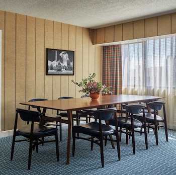 Suite, 1 King Bed