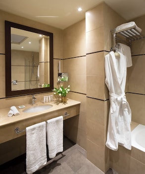 Deluxe Double or Twin Room, Balcony