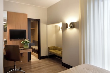 Deluxe Double or Twin Room, Balcony