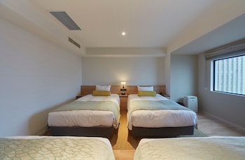 33th-37th Quad Room, Non-Smoking (Panorama Floor)