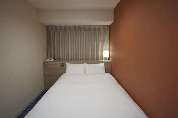 17th-24th Semi-Double Room, Non Smoking