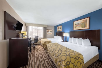 Room, 2 Queen Beds, Accessible, Non Smoking (Bathtub w/ Grab Bars)