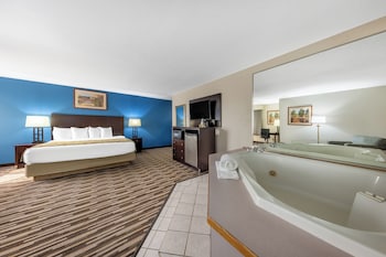 Deluxe Studio Suite, 1 King Bed, Non Smoking