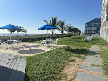Suite, 2 Queen Beds, Ground Floor (Oceanfront)