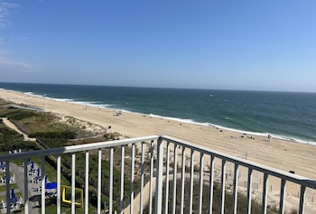 Suite, 1 King Bed with Sofa bed, Oceanfront