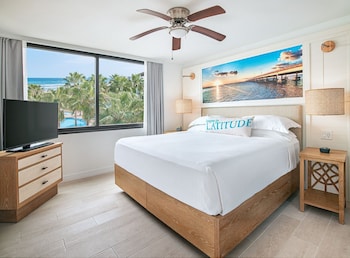 One Bedroom Partial Ocean View Condo One King Bed