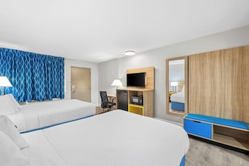 DD1 Standard Room, 2 Full Size Beds, Smoking
