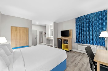 K11 Standard Room, 1 King Bed, Smoking