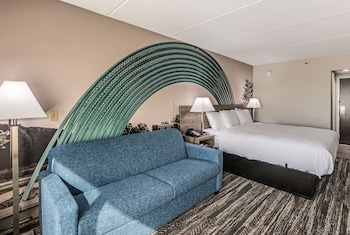 Suite, 1 King Bed with Sofa bed, Non Smoking