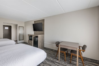 Standard Room, 2 Queen Beds, Non Smoking