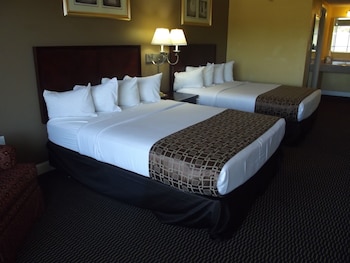 Standard Double Room, 2 Double Beds, Smoking