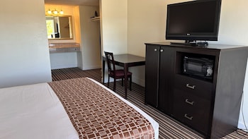 Standard Double Room, 2 Double Beds, Non Smoking