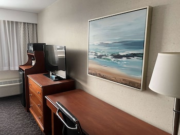 Standard Room, 2 Double Beds, Non Smoking, Refrigerator & Microwave