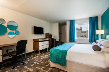 Room, 1 King Bed, Non Smoking, Balcony (Third Floor)