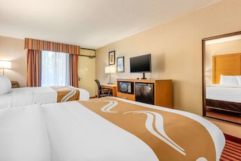 Room, 2 Queen Beds, Accessible, Non Smoking