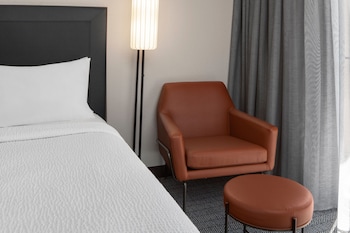 Room, 2 Queen Beds, Hearing Accessible