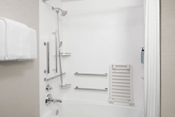 Room, 1 King Bed, Hearing Accessible