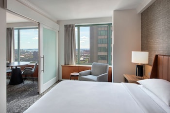 Junior Suite, 1 King Bed with Sofa bed