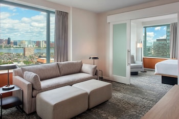 Junior Suite, 1 King Bed with Sofa bed, River View