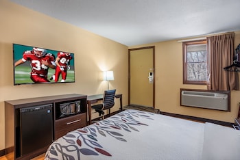 Deluxe Room, 1 Queen Bed, Accessible, Non Smoking
