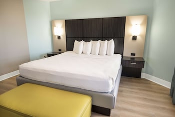 Suite, Multiple Beds, Non Smoking, Kitchen (Walk-in Shower)