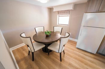 Suite, 1 King Bed, Non Smoking, Balcony