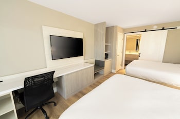 Standard Room, 2 Queen Beds, Non Smoking, Refrigerator & Microwave