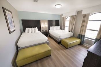 Suite, Multiple Beds, Non Smoking, Kitchen (Walk-in Shower)