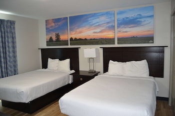 Suite, 2 Bedrooms, Non Smoking (1 King and 2 Double Beds)