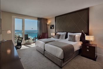 Standard Room, 2 Twin Beds, Club Lounge Access, Sea View (Lounge Access)