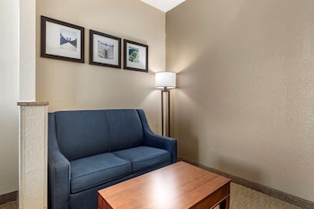 Suite, Multiple Beds, Accessible, Non Smoking