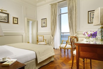 Exclusive Suite, Balcony, Sea View (King)
