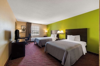 Standard Room, 2 Double Beds, Non Smoking