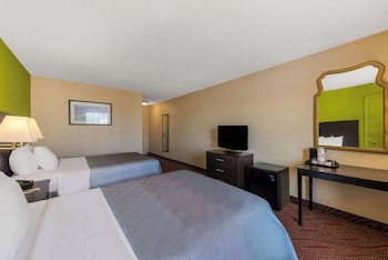 Standard Room, 2 Double Beds, Non Smoking