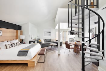 Luxury Single Room, Fireplace