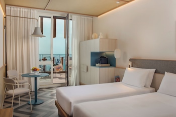 Premium Twin Room, Sea View