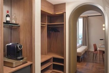 Twin Room (Prestige)