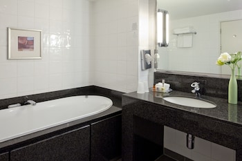 Standard Room, 2 Double Beds