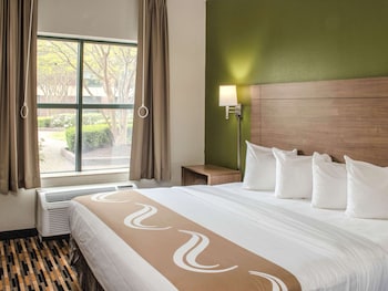 Business Suite, 1 King Bed, Non Smoking